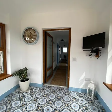 Blue Pearl Даунингс